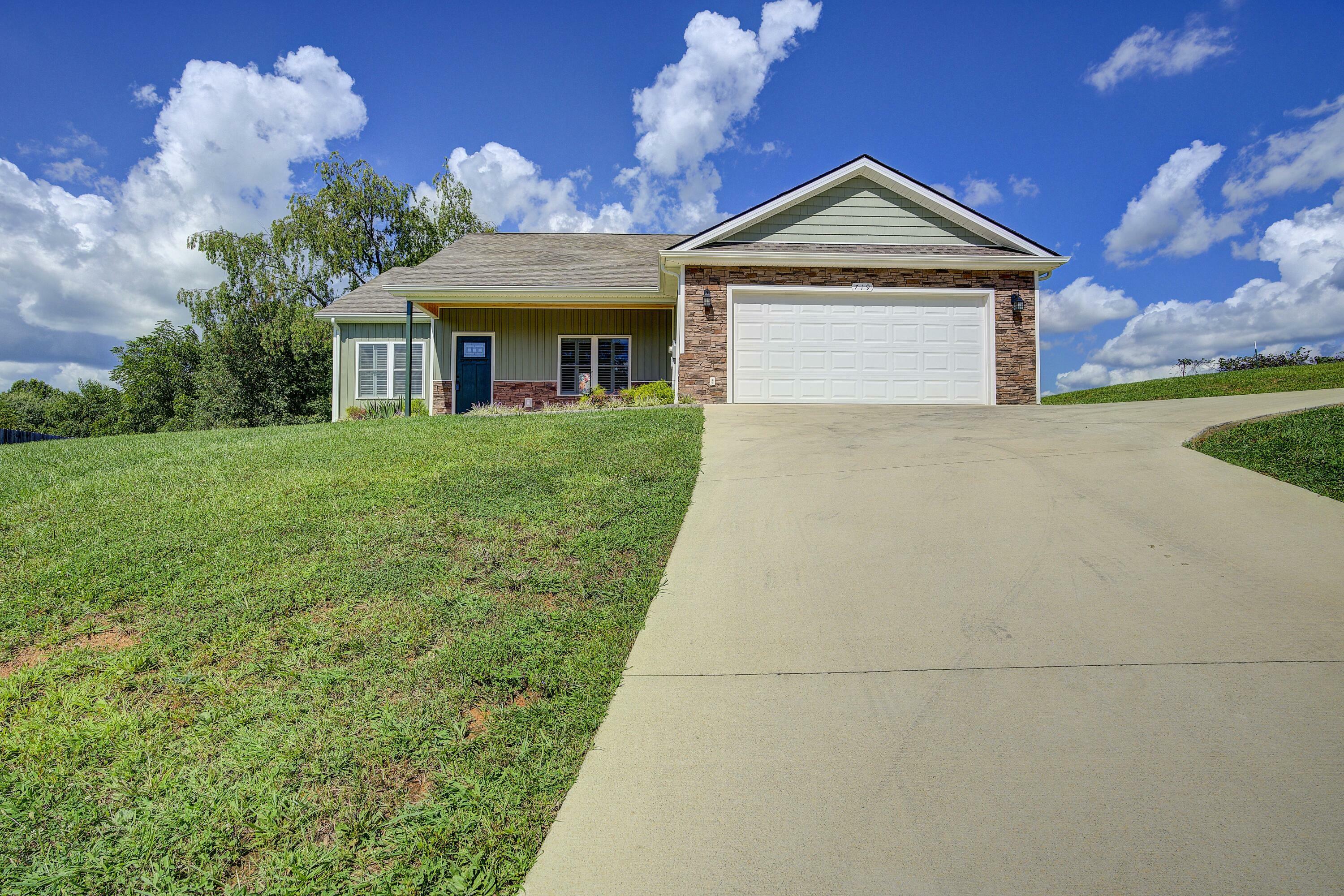 Property Photo:  719 South Cherokee Street  TN 37659 