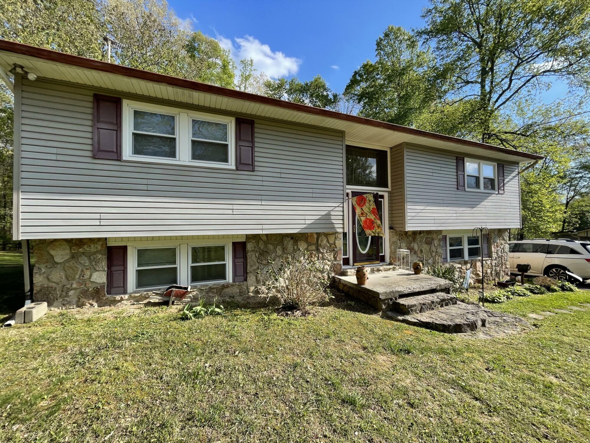 Property Photo:  156 Reynolds Hills Drive  TN 37857 