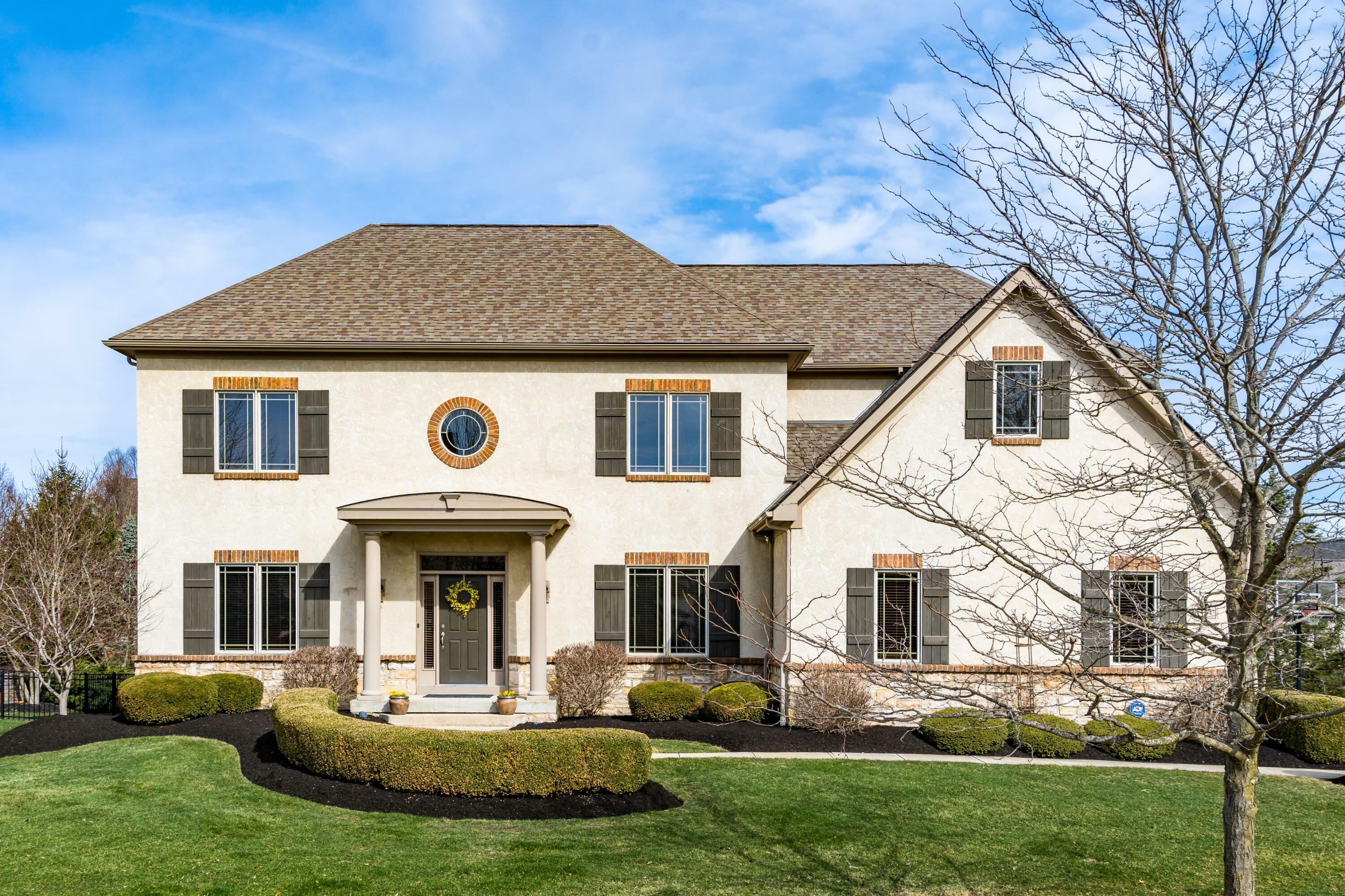 Property Photo: 5461 Willow Bend Court OH 43082