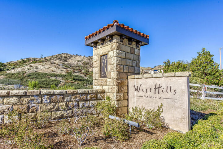 Property Photo:  28511 Farrier Drive  CA 91354 