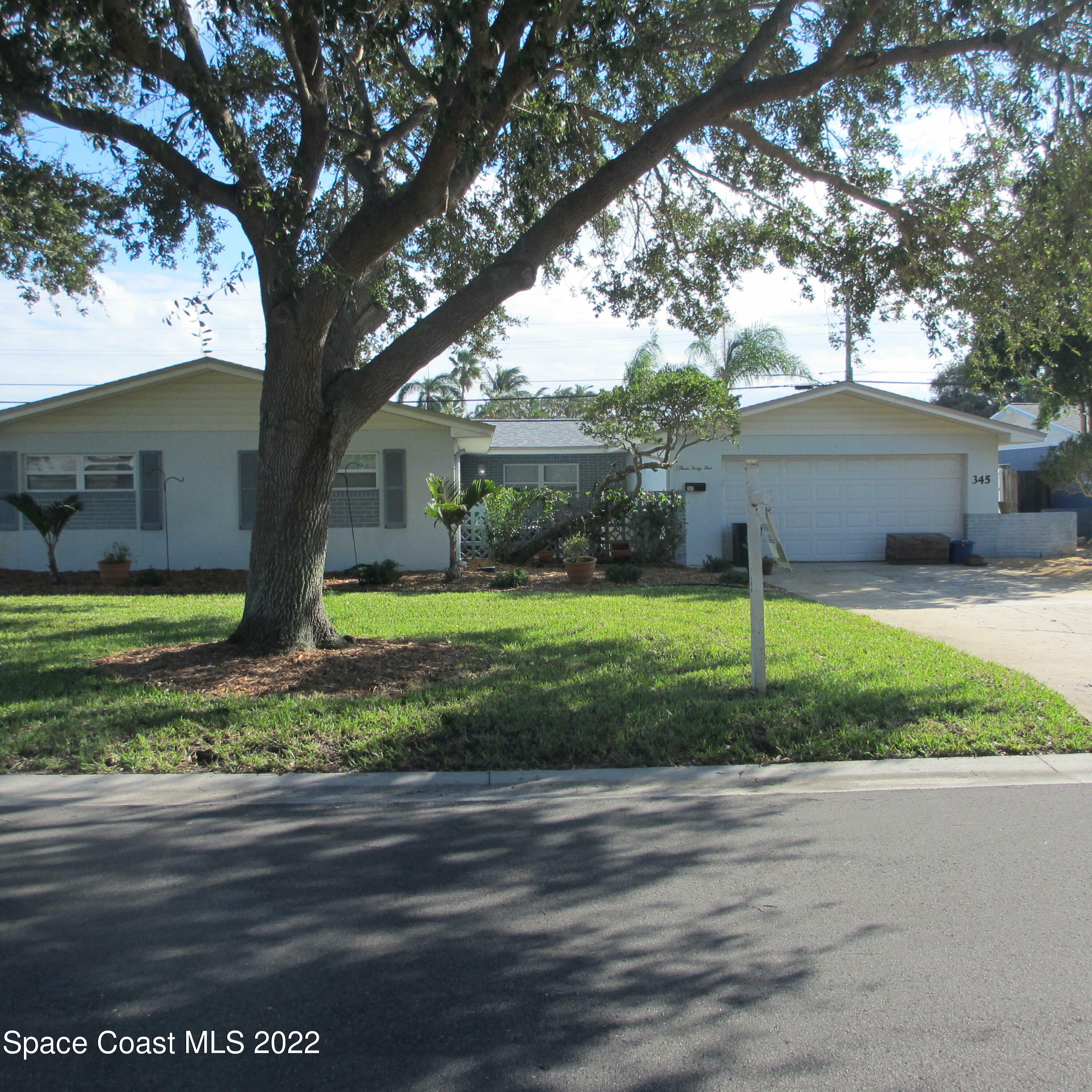 Property Photo:  345 Park Avenue  FL 32937 