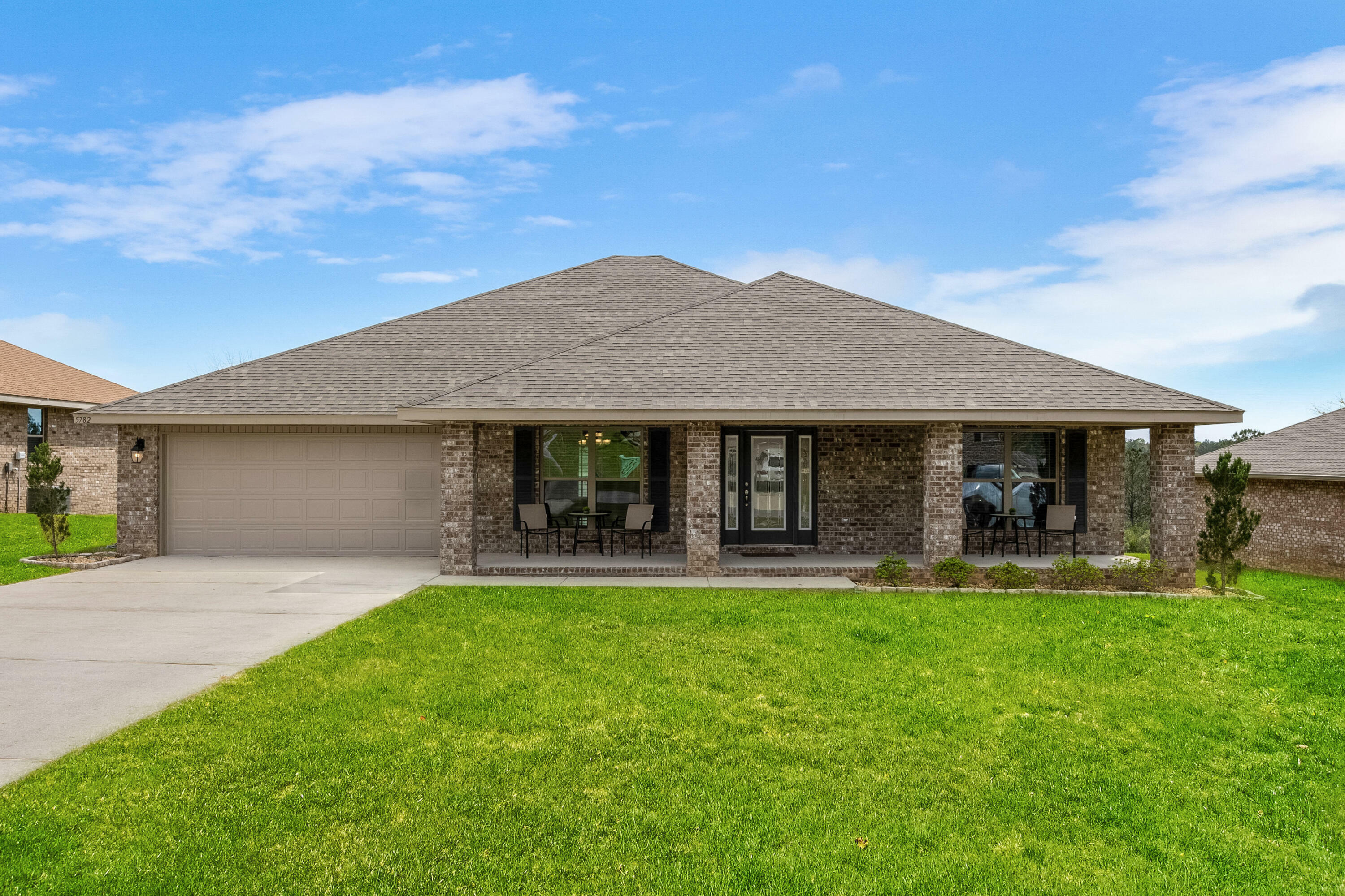 Property Photo: 5782 Marigold Loop FL 32539