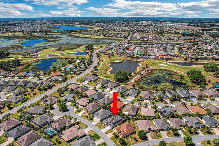 Property Photo: 3130 Amherst Way FL 32163