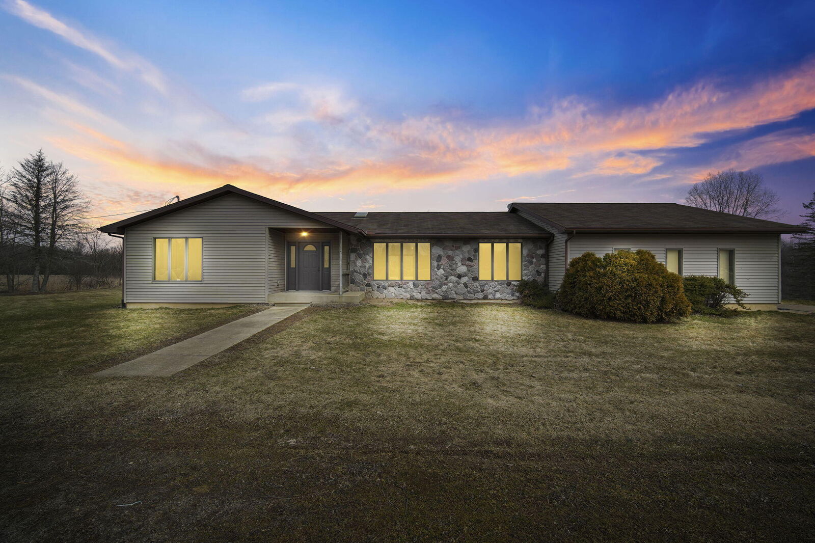 Property Photo:  13274 Clinton Road  MI 49264 