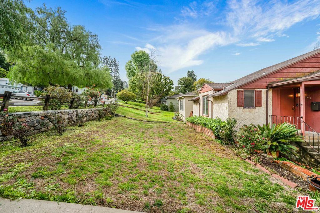 Property Photo:  4143 Saugus Avenue  CA 91403 