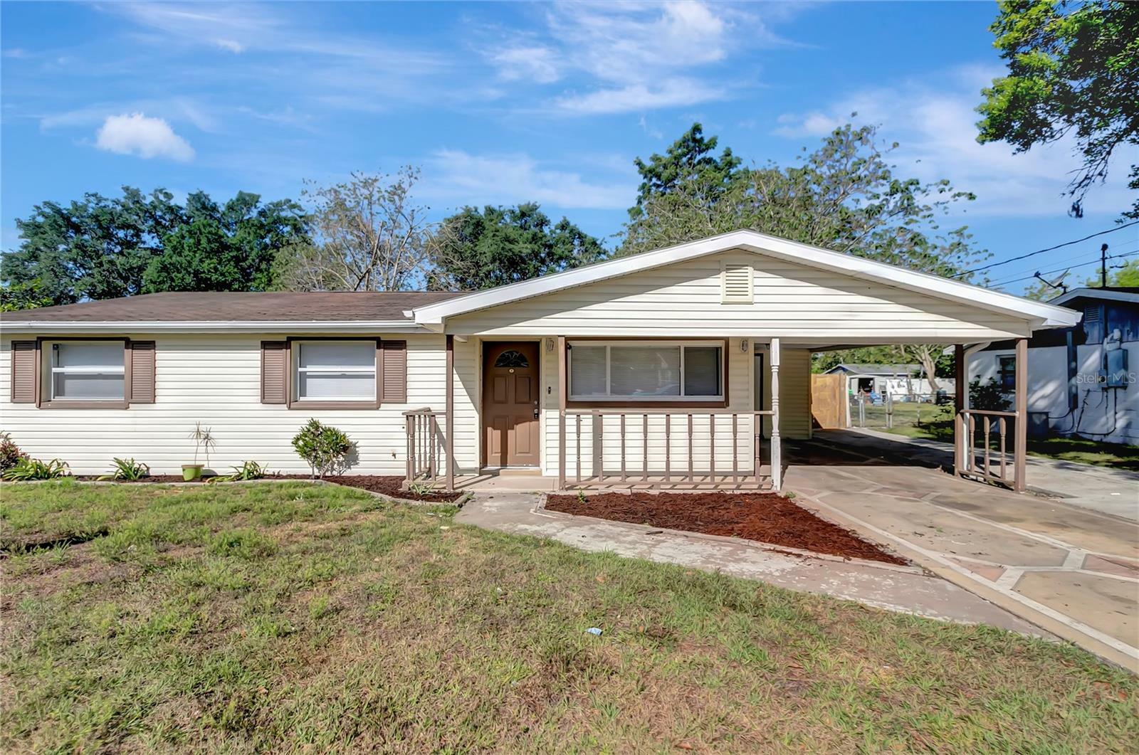 Property Photo:  1120 Melville Avenue  FL 33805 