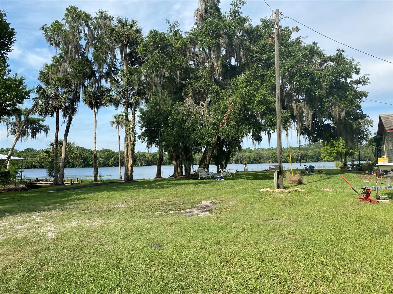 Property Photo: 25644 Perch Road FL 32102