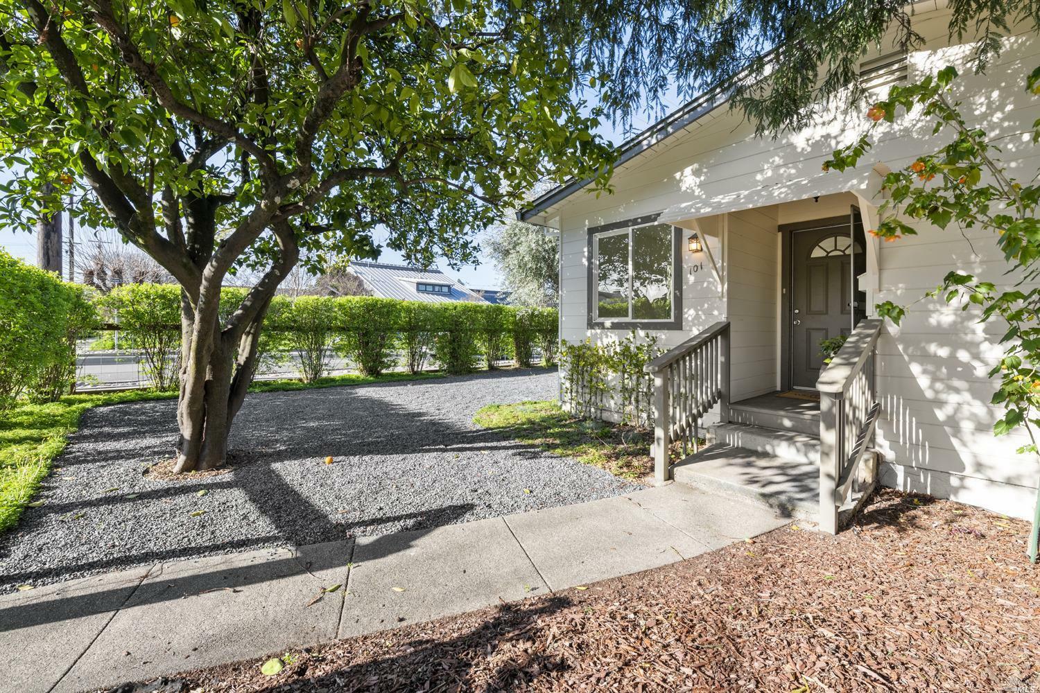 Property Photo:  205 Haydon Street  CA 95448 