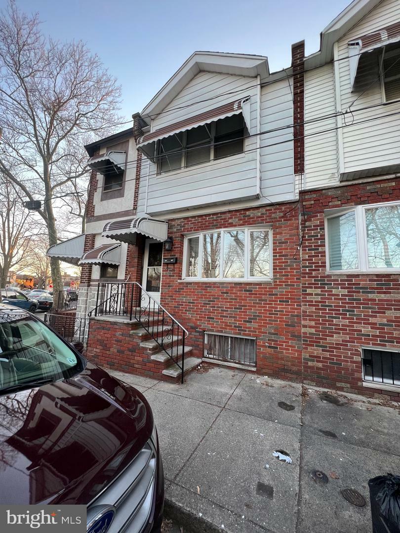 Property Photo:  2728 S Mole Street  PA 19145 