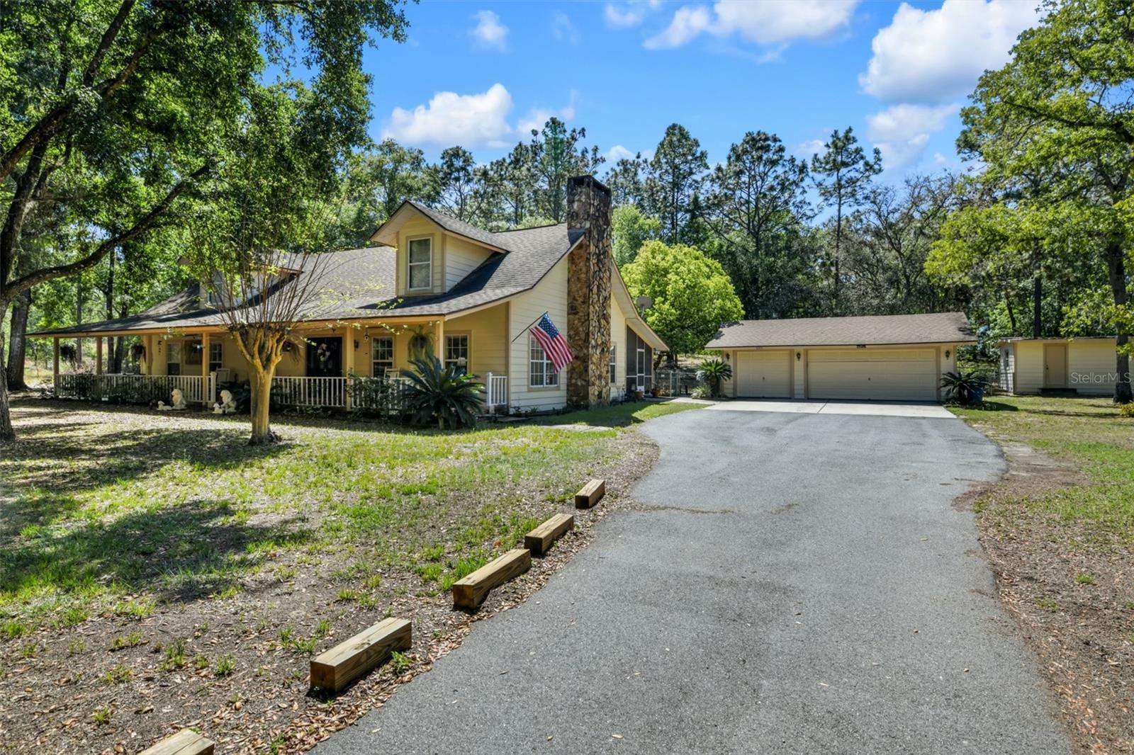 Property Photo:  5251 Pikeview Road  FL 33523 