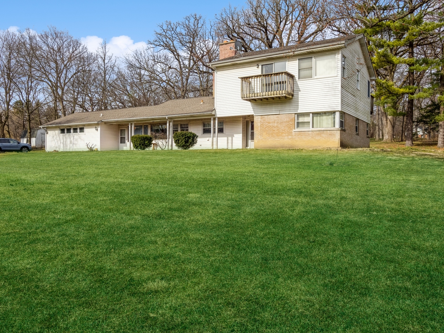 Property Photo:  1762 W Palatine Road  IL 60067 