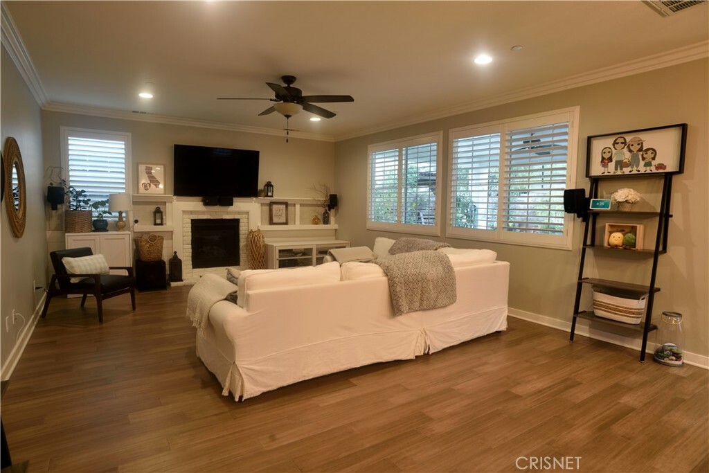 Property Photo:  29085 Sterling Lane  CA 91354 