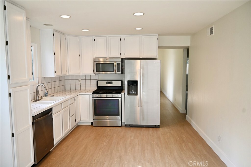 Property Photo:  1 Seamist Court 36  CA 92663 