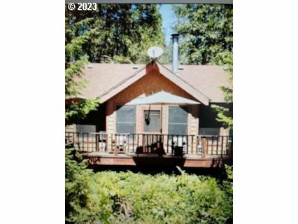 Property Photo:  54444 McKenzie River Dr  OR 97413 