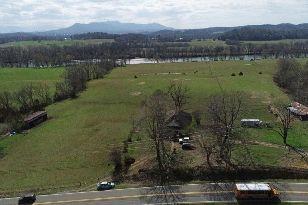 Property Photo:  565 Hwy 160  TN 37821 