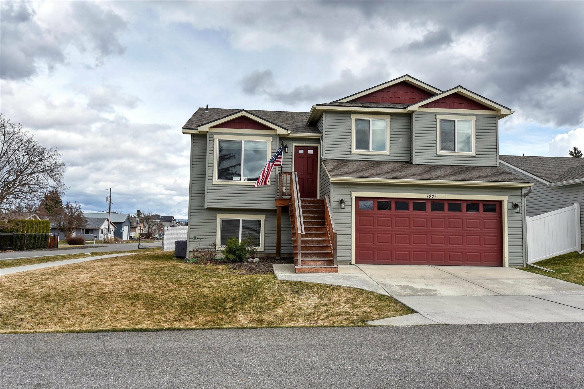Property Photo: 1007 S Mayhew Ln WA 99216