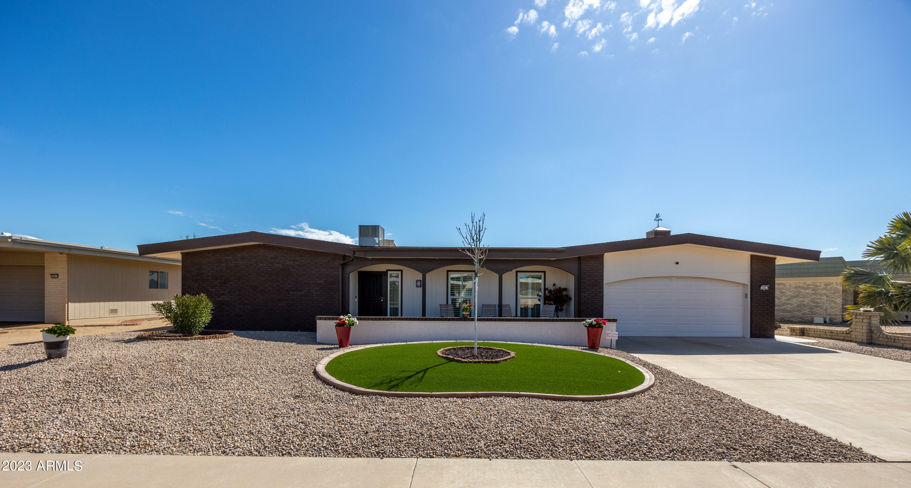 Property Photo: 10621 W Sequoia Drive AZ 85373