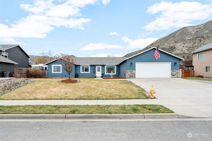545 Chrisand Lane  Wenatchee WA 98801 photo