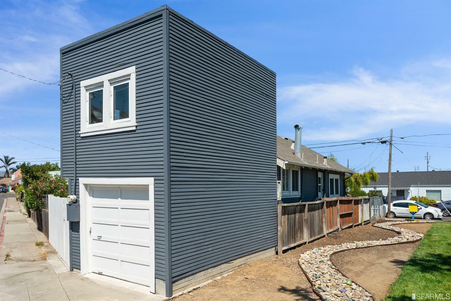 Property Photo:  409 San Anselmo Avenue  CA 94066 