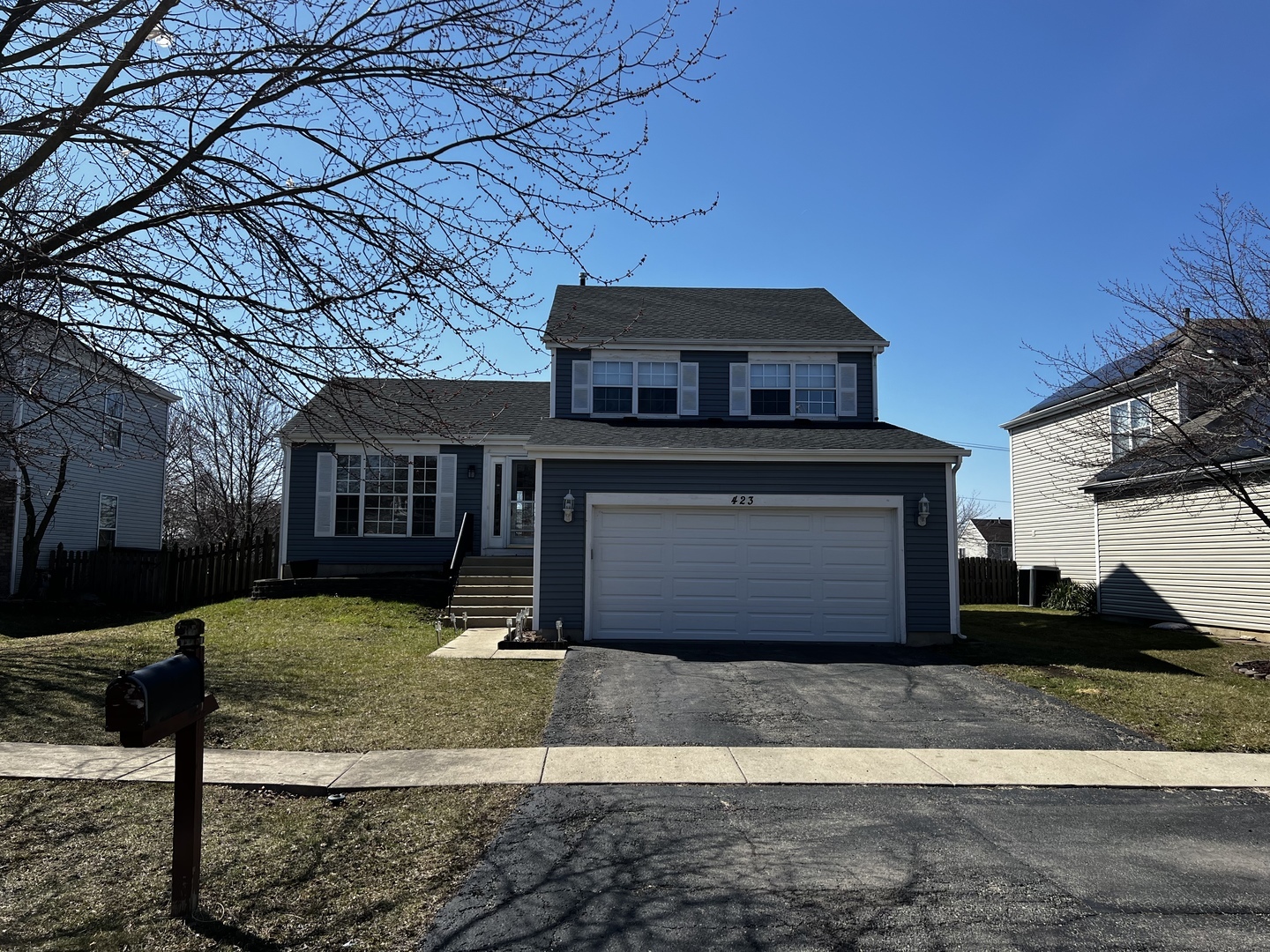 Property Photo:  423 Meadowlark Drive  IL 60440 