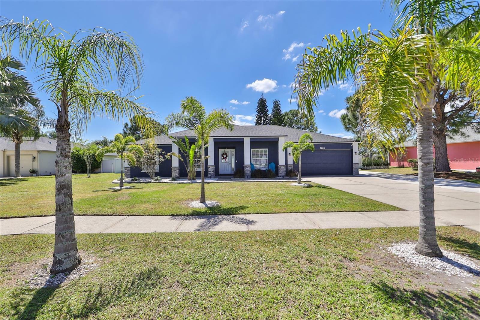 Property Photo:  7609 Clair Wood Court  FL 33572 