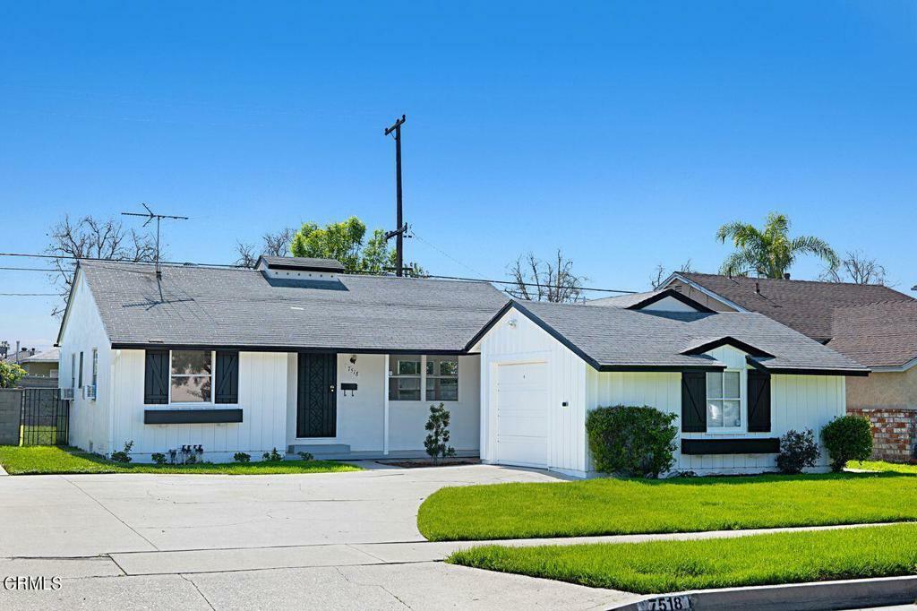 Property Photo:  7518 Kengard Avenue  CA 90606 