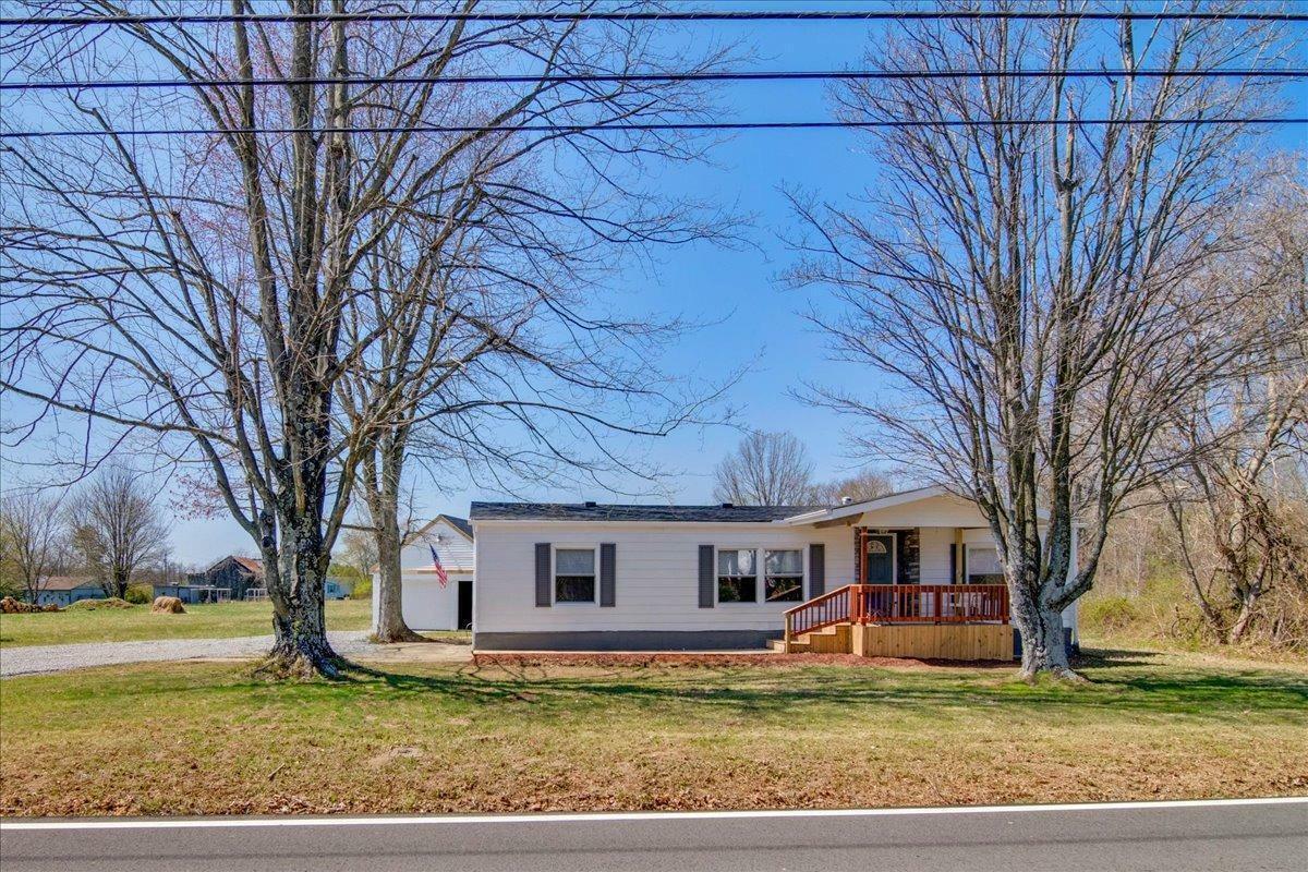 Property Photo:  1985 Laurel Lindale Rd  OH 45157 