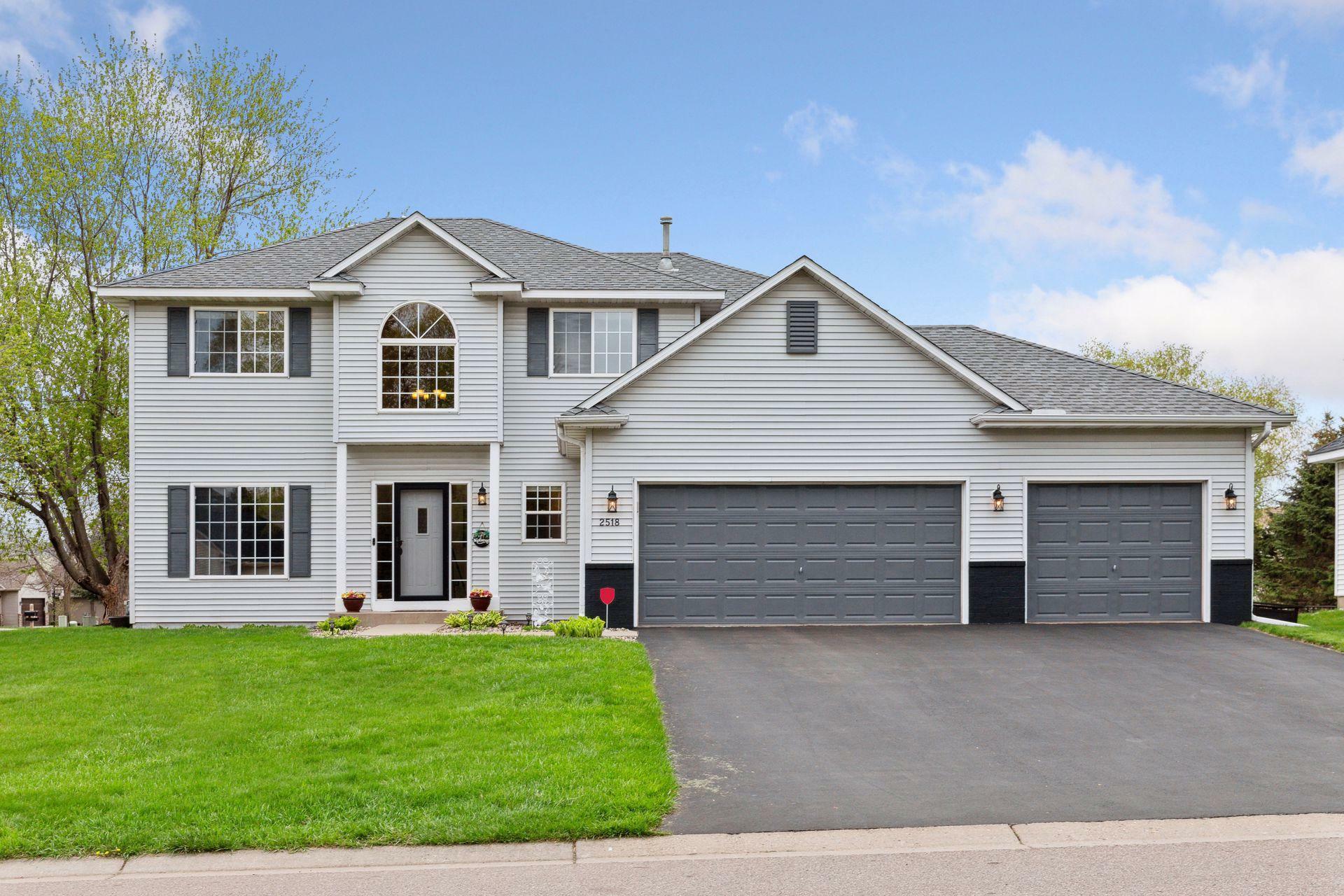 Property Photo:  2518 Eyrie Drive  MN 55129 