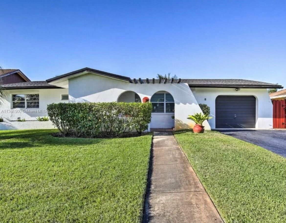 Property Photo:  1610 NW 121st Ave N/A  FL 33026 