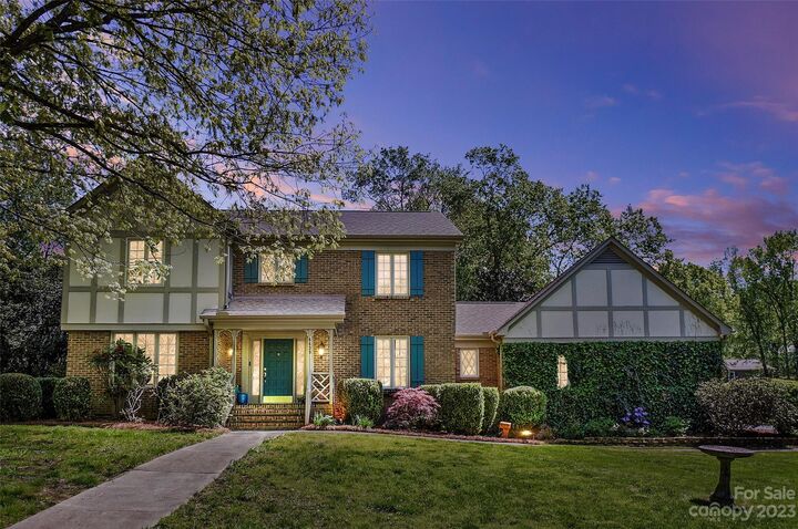 6439 Chalyce Lane  Charlotte NC 28270 photo