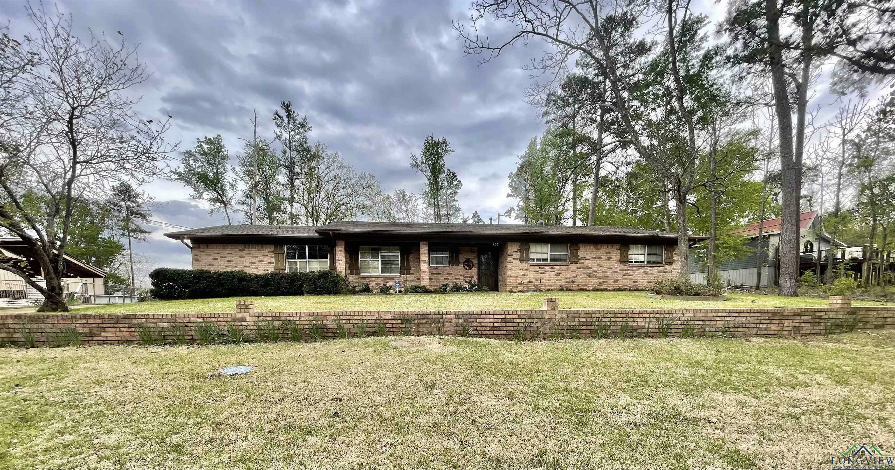 Property Photo:  106 Lakeside Drive  TX 75563 