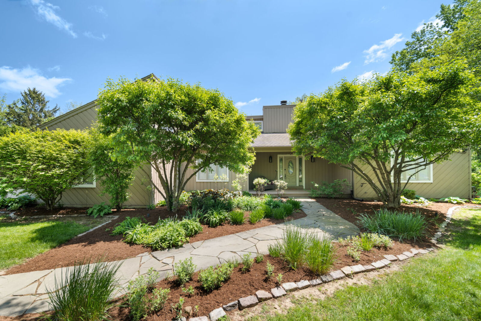 Property Photo:  3287 Monitor Lane  IL 60047 