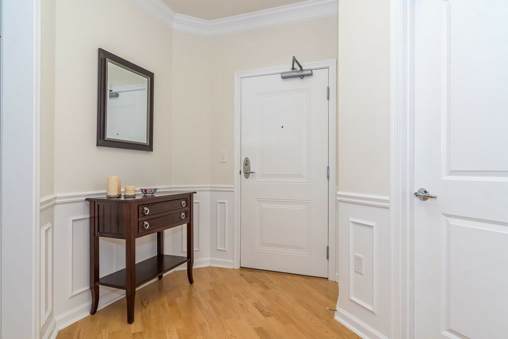 Property Photo:  170 Clocktower Dr 5201  MA 02452 