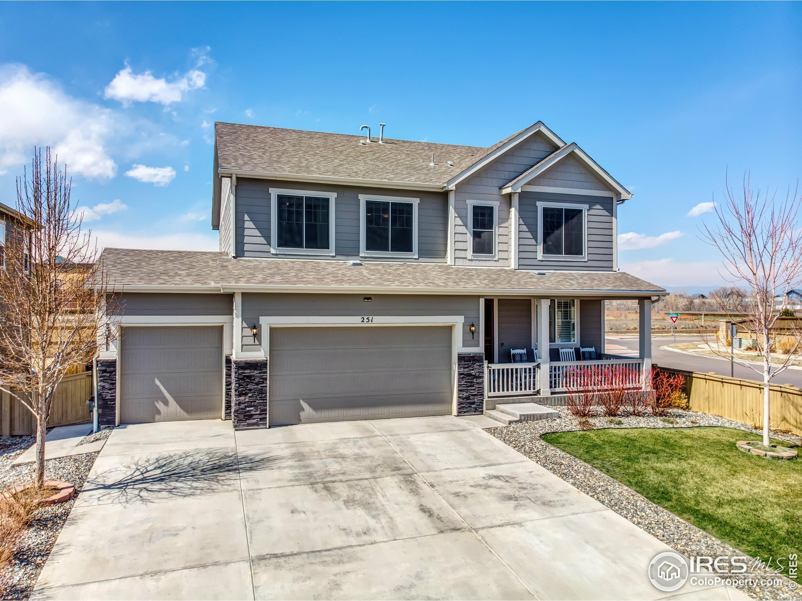 251 Western Sky Cir  Longmont CO 80501 photo