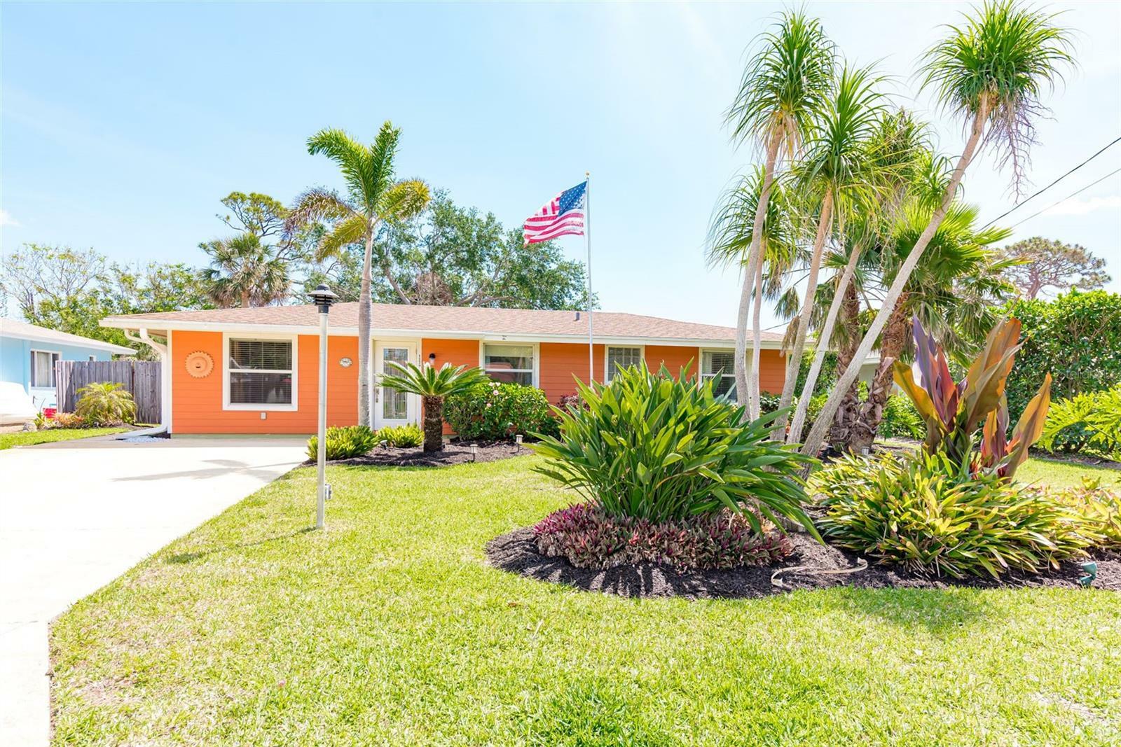 Property Photo: 1129 Riviera Street FL 34285