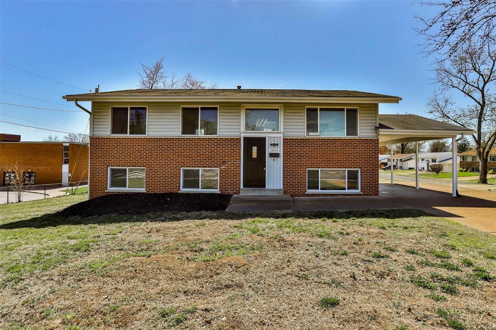 Property Photo: 1850 Charbonier Road MO 63031