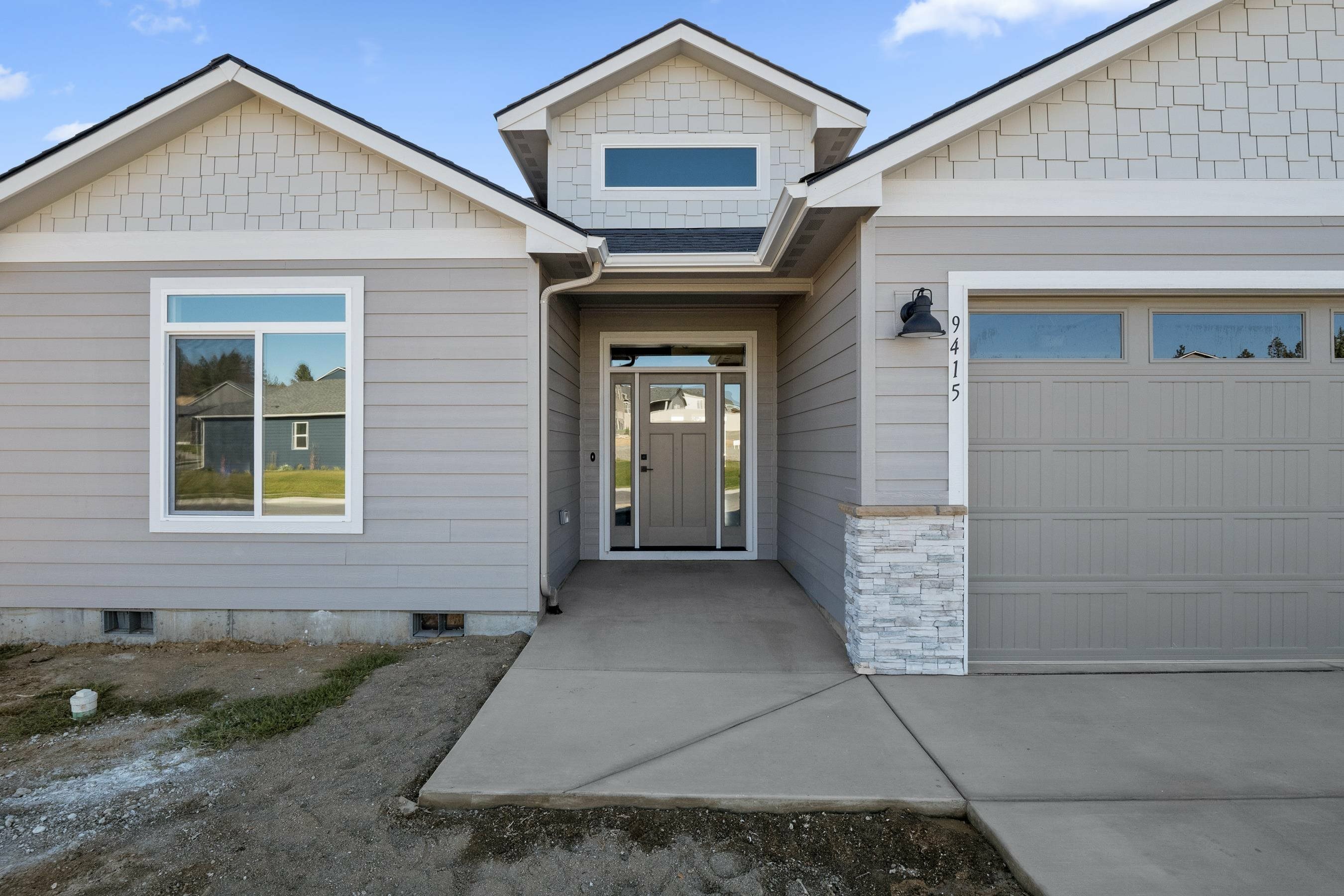 Property Photo: 9415 W Kite Dr WA 99004