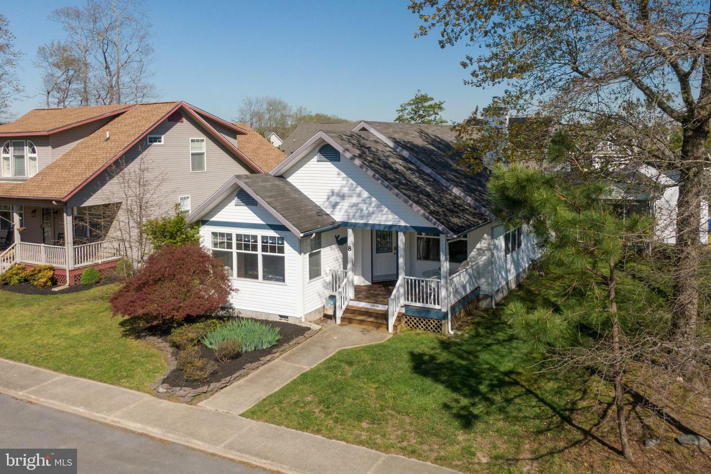 Property Photo: 8 Cromwell Drive DE 19970