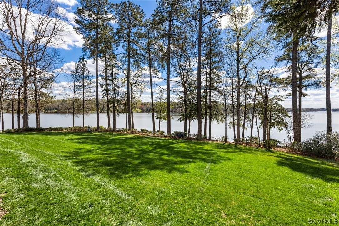 Property Photo: 13703 Long Cove Place VA 23112