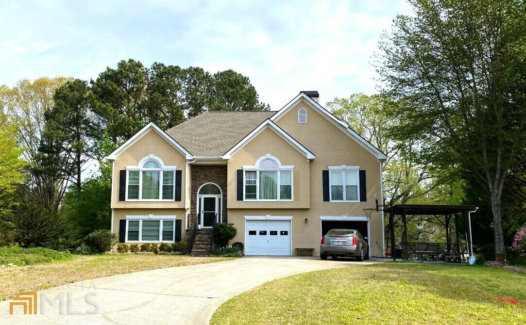 Property Photo: 2020 Bethany Spring Trace GA 30041
