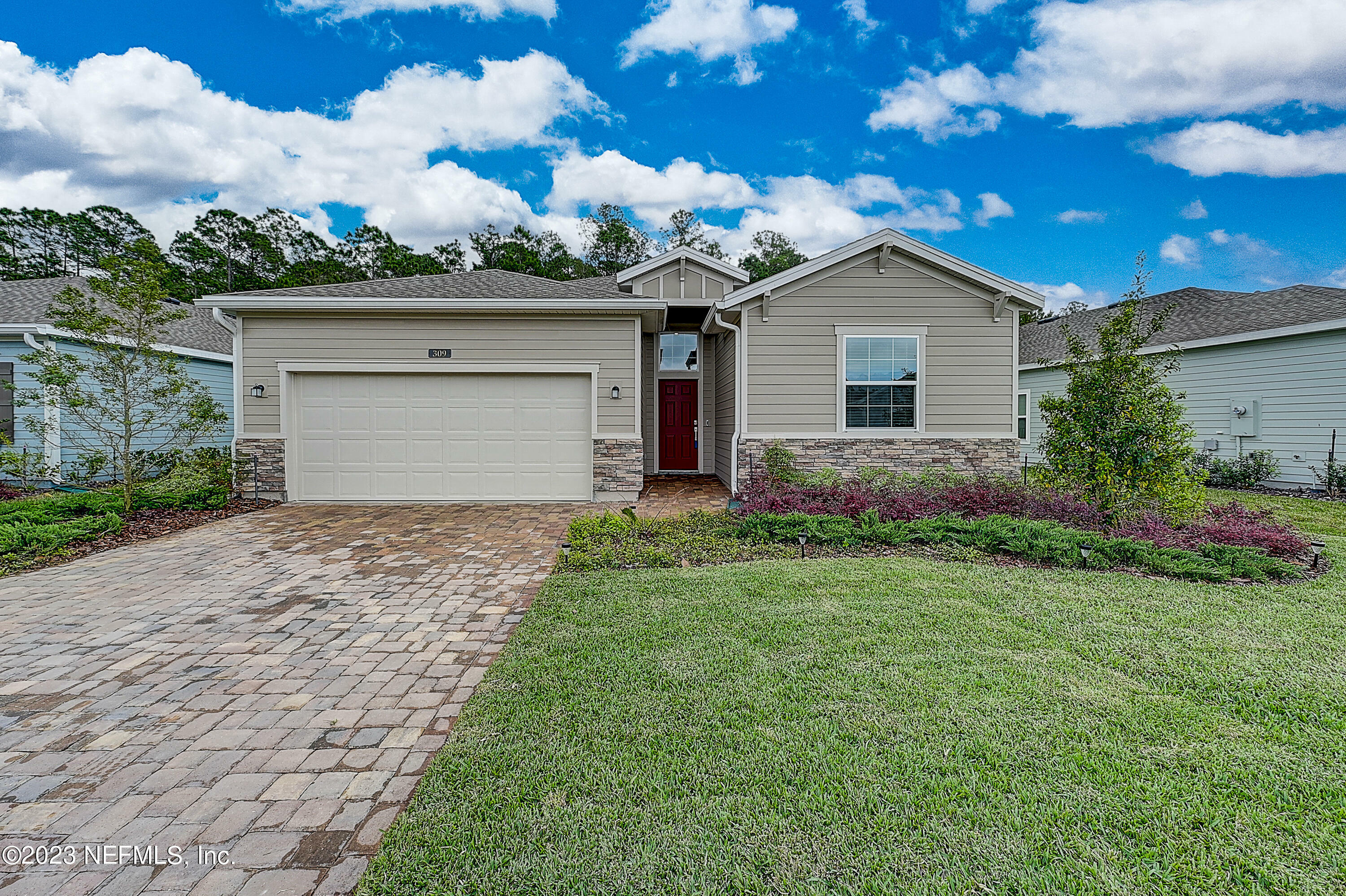 Property Photo:  309 Saint Vincent Drive  FL 32092 