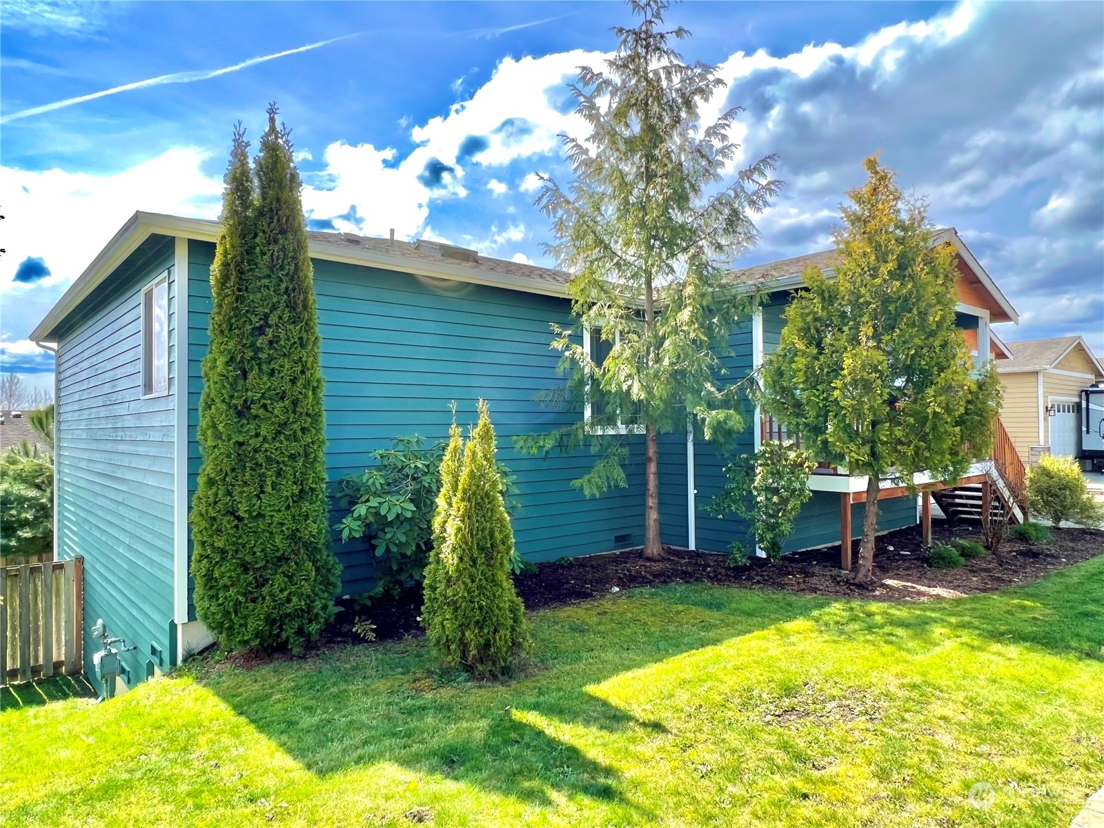 Property Photo:  18948 136th Place SE  WA 98272 