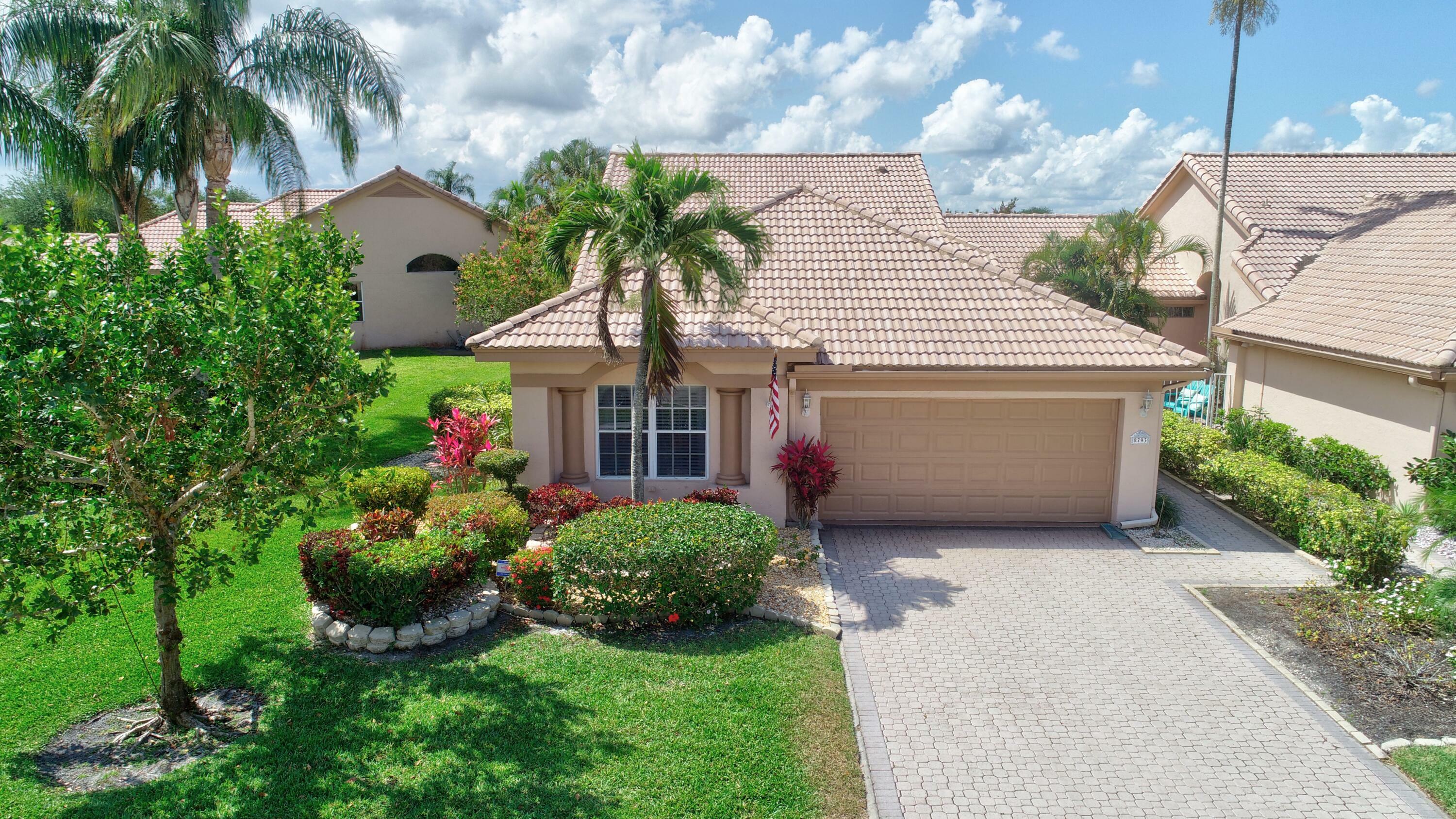 Property Photo: 8793 Shoal Creek Lane FL 33472