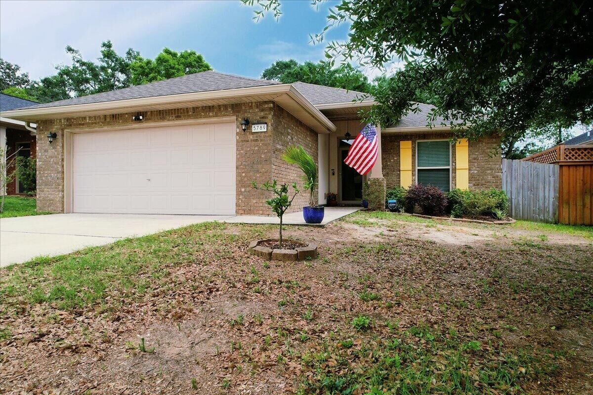 Property Photo: 5789 Jade Moon Circle FL 32583