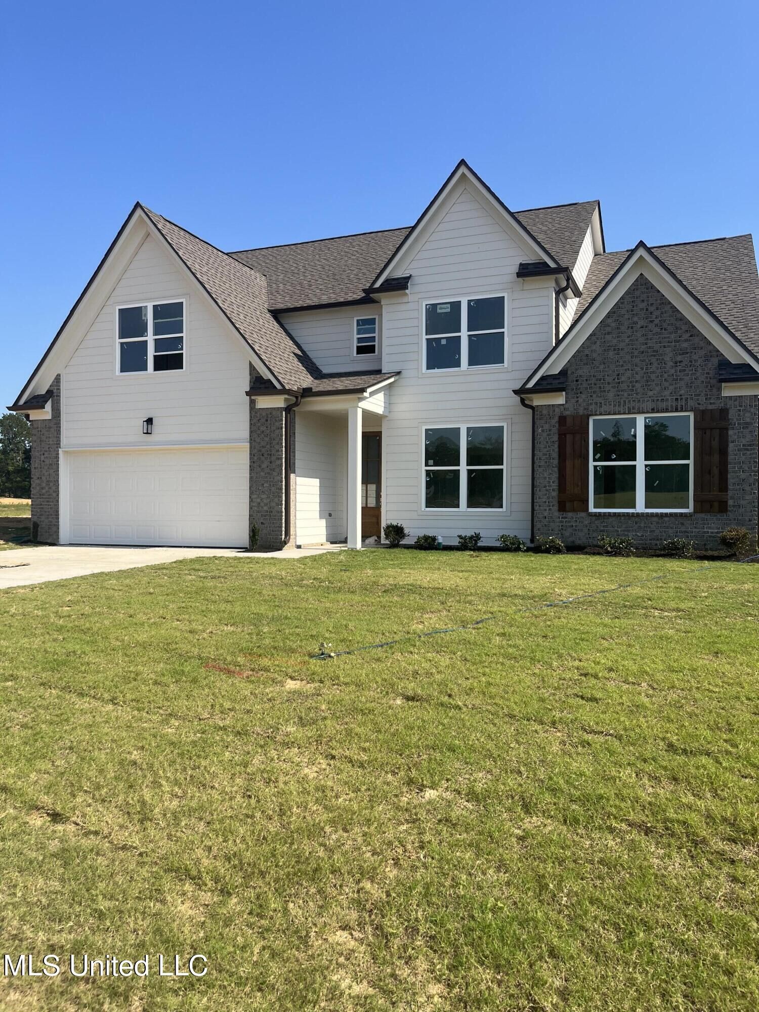 Property Photo:  10241 April Springs Drive  MS 38654 