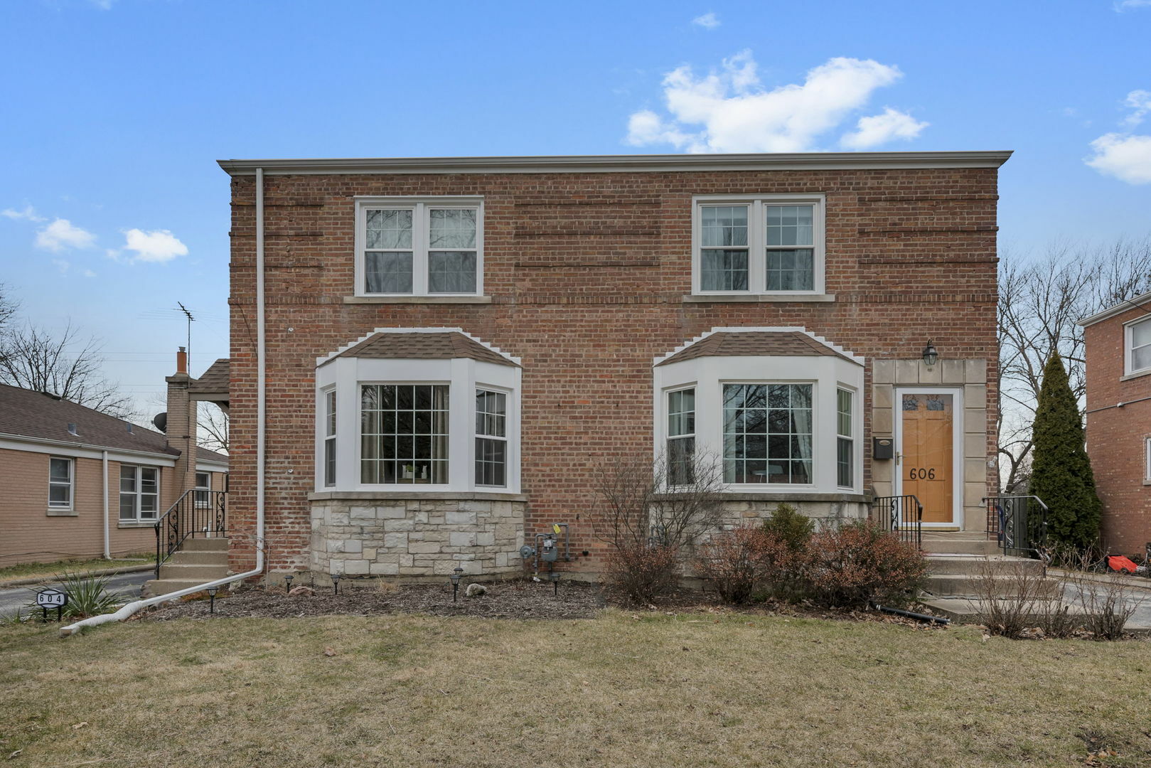 Property Photo:  606 Beach Avenue  IL 60526 