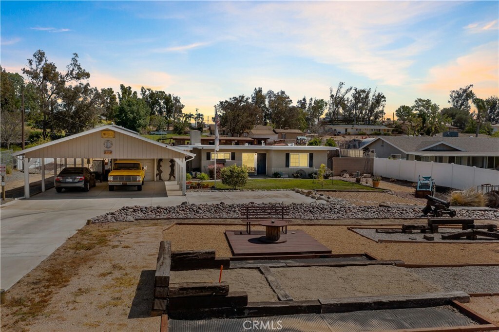 Property Photo:  2309 Reservoir Drive  CA 92860 