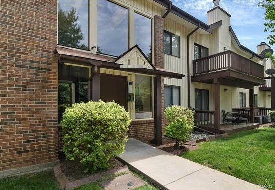 Property Photo: 1606 Willow Wren Court 305 MO 63033