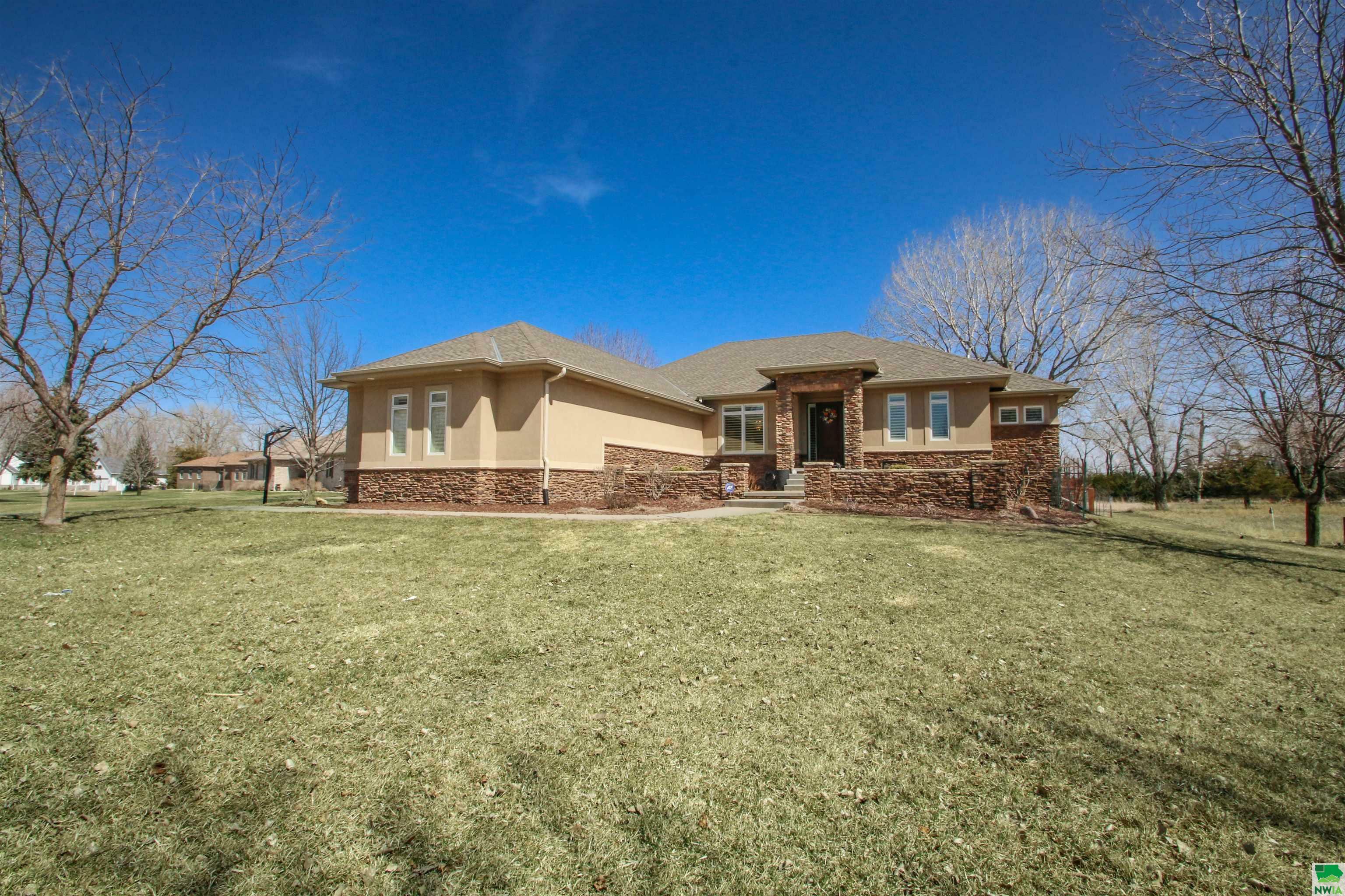 Property Photo:  401 Hiddenwood Hollow  SD 57038 