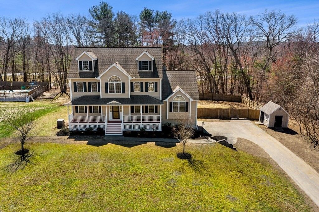 Property Photo:  131 Frasier Ln  MA 01876 